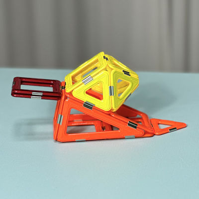 kupować Zestaw płytek magnetycznych z wszechstronnymi kształtami dla zwierząt i roślin online manufacture