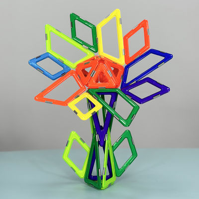 Kolorowe kwiaty Magnetyczne płytki geometryczne Magnetyczne bloki budowlane dla 3-latków